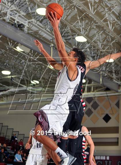 Thumbnail 2 in Grants vs. Rancho Mirage (MaxPreps Holiday Classic Design Pro Championship) photogallery.