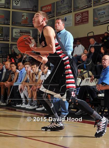 Thumbnail 2 in Grants vs. Rancho Mirage (MaxPreps Holiday Classic Design Pro Championship) photogallery.