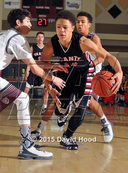 Thumbnail 3 in Grants vs. Rancho Mirage (MaxPreps Holiday Classic Design Pro Championship) photogallery.