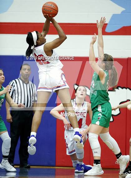 Thumbnail 2 in Azle vs Grapevine photogallery.