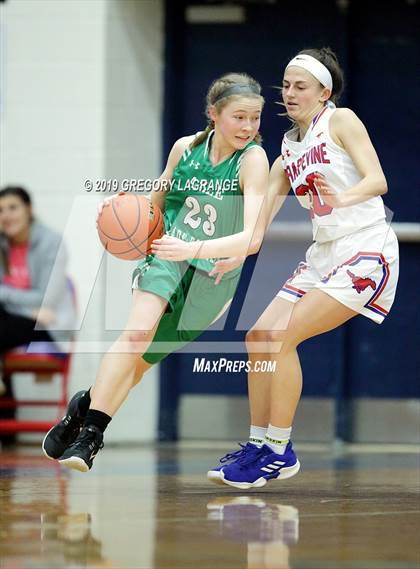 Thumbnail 3 in Azle vs Grapevine photogallery.