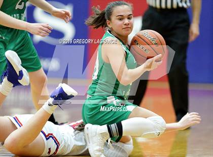 Thumbnail 3 in Azle vs Grapevine photogallery.