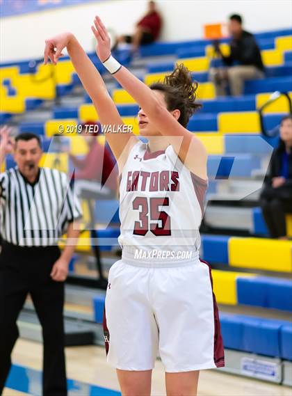 Thumbnail 3 in Sacred Heart Prep vs. Seaside (CIF CCS D4 Championship) photogallery.