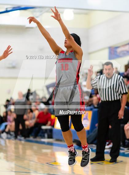 Thumbnail 1 in Sacred Heart Prep vs. Seaside (CIF CCS D4 Championship) photogallery.