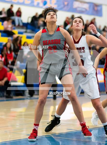 Thumbnail 1 in Sacred Heart Prep vs. Seaside (CIF CCS D4 Championship) photogallery.