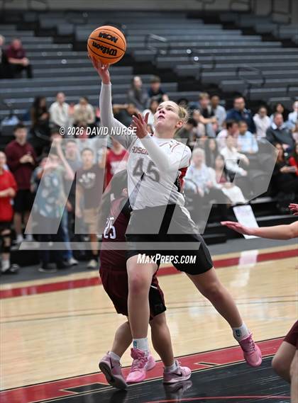 Thumbnail 3 in First Baptist vs. Tabernacle Christian photogallery.