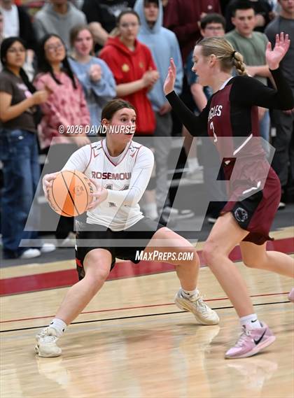 Thumbnail 1 in First Baptist vs. Tabernacle Christian photogallery.
