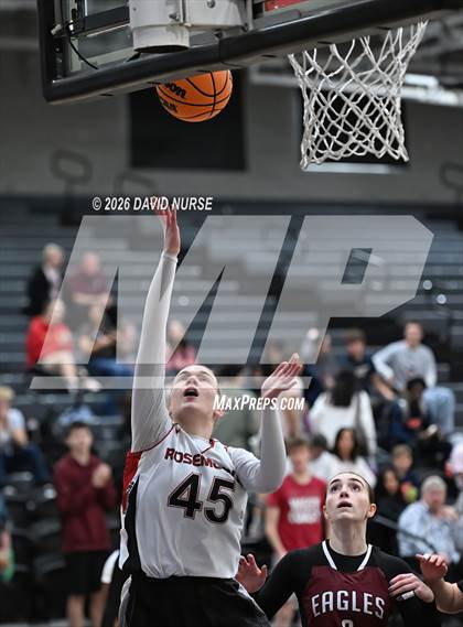 Thumbnail 1 in First Baptist vs. Tabernacle Christian photogallery.