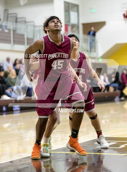 Thumbnail 3 in Cupertino v Palma (Joe Schram Holiday Tournament) photogallery.