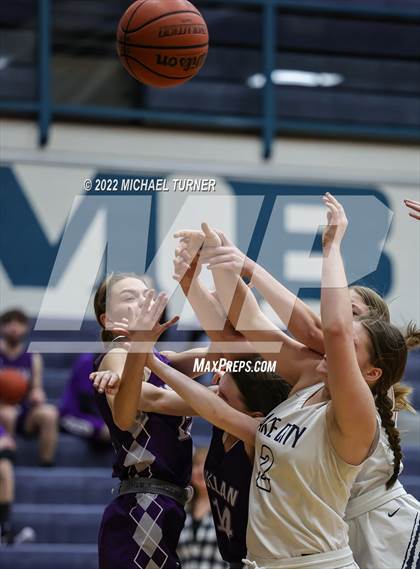 Thumbnail 3 in Mullan @ Lake City (JV) photogallery.