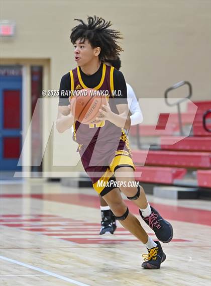 Thumbnail 1 in Lawrence Central vs. Bloomington North photogallery.