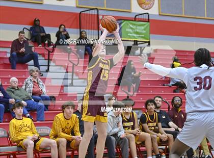 Thumbnail 1 in Lawrence Central vs. Bloomington North photogallery.