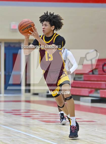 Thumbnail 2 in Lawrence Central vs. Bloomington North photogallery.