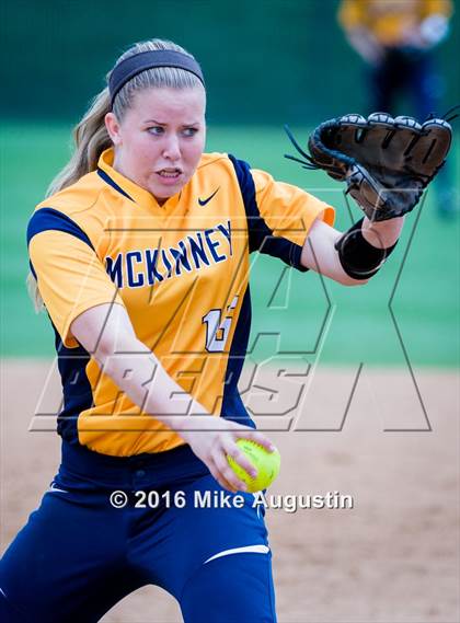 Thumbnail 2 in Frisco vs. McKinney (Bidistrict) photogallery.