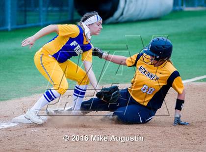 Thumbnail 3 in Frisco vs. McKinney (Bidistrict) photogallery.