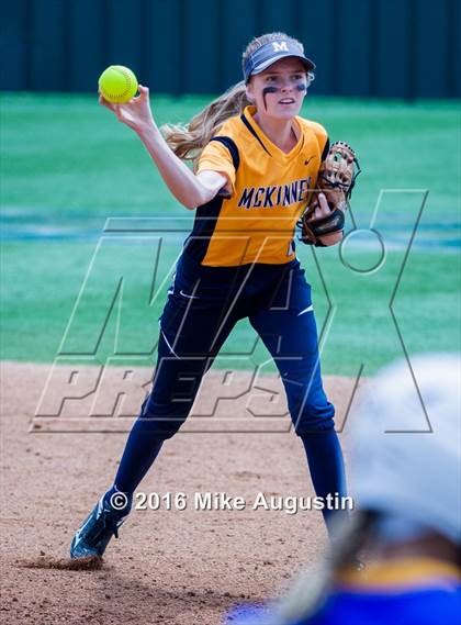 Thumbnail 2 in Frisco vs. McKinney (Bidistrict) photogallery.