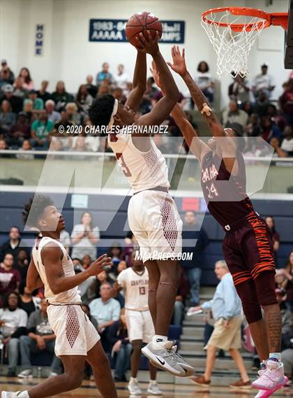 Thumbnail 2 in Grapeland vs. Tenaha (UIL 2A Regional Semifinal) photogallery.