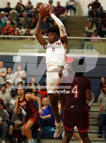 Thumbnail 1 in Grapeland vs. Tenaha (UIL 2A Regional Semifinal) photogallery.