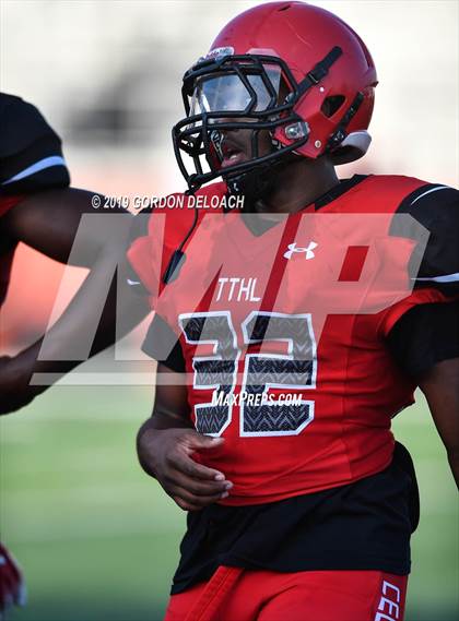 Thumbnail 1 in Cedar Hill Spring Game photogallery.
