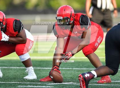 Thumbnail 2 in Cedar Hill Spring Game photogallery.