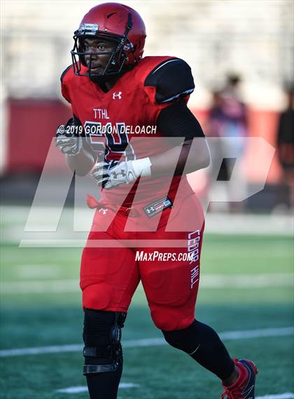 Thumbnail 1 in Cedar Hill Spring Game photogallery.
