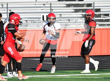 Thumbnail 2 in Cedar Hill Spring Game photogallery.