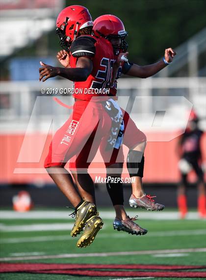 Thumbnail 3 in Cedar Hill Spring Game photogallery.