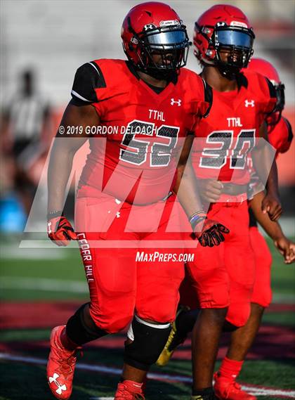 Thumbnail 1 in Cedar Hill Spring Game photogallery.