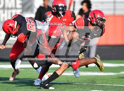 Thumbnail 3 in Cedar Hill Spring Game photogallery.