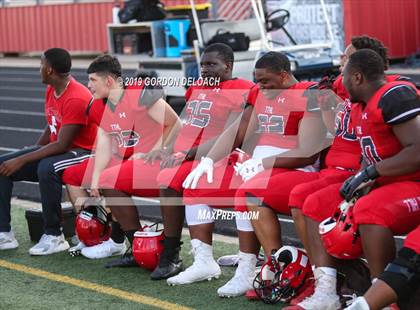 Thumbnail 1 in Cedar Hill Spring Game photogallery.
