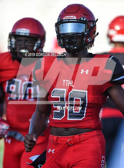Thumbnail 2 in Cedar Hill Spring Game photogallery.
