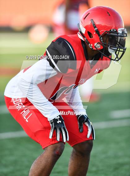 Thumbnail 1 in Cedar Hill Spring Game photogallery.