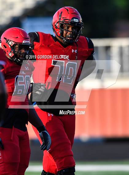 Thumbnail 3 in Cedar Hill Spring Game photogallery.