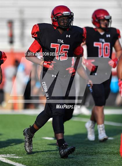 Thumbnail 1 in Cedar Hill Spring Game photogallery.