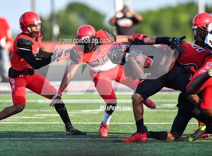 Thumbnail 1 in Cedar Hill Spring Game photogallery.