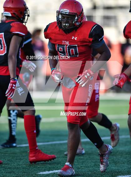 Thumbnail 2 in Cedar Hill Spring Game photogallery.