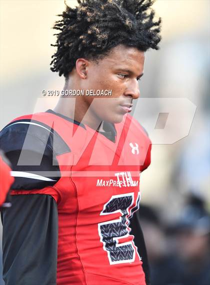 Thumbnail 3 in Cedar Hill Spring Game photogallery.
