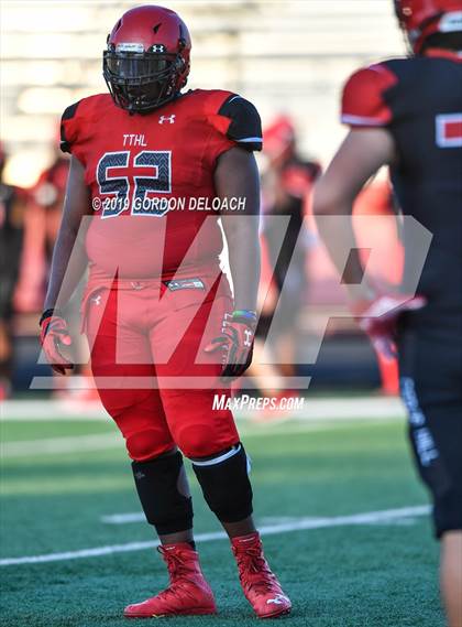 Thumbnail 1 in Cedar Hill Spring Game photogallery.