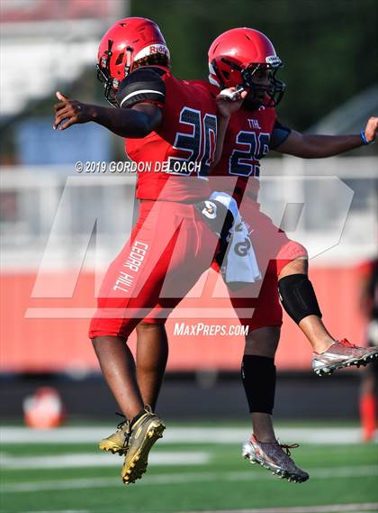 Thumbnail 1 in Cedar Hill Spring Game photogallery.