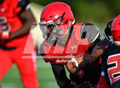 Thumbnail 3 in Cedar Hill Spring Game photogallery.