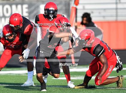Thumbnail 2 in Cedar Hill Spring Game photogallery.