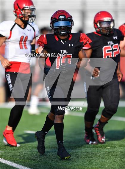 Thumbnail 2 in Cedar Hill Spring Game photogallery.