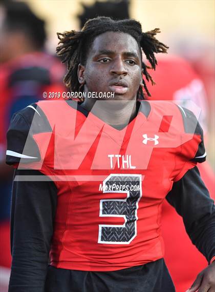 Thumbnail 3 in Cedar Hill Spring Game photogallery.