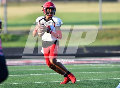 Thumbnail 2 in Cedar Hill Spring Game photogallery.