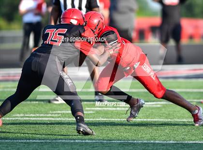 Thumbnail 2 in Cedar Hill Spring Game photogallery.