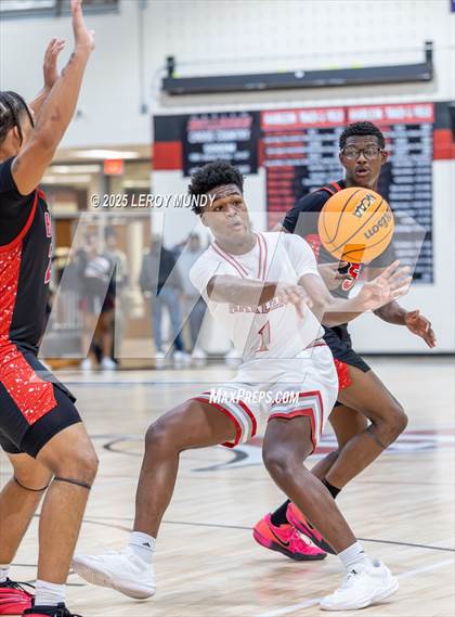 Thumbnail 2 in Baldwin @ Harlem photogallery.