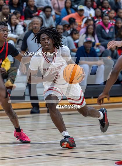 Thumbnail 3 in Baldwin @ Harlem photogallery.