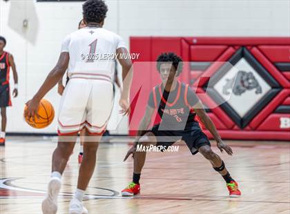 Thumbnail 3 in Baldwin @ Harlem photogallery.