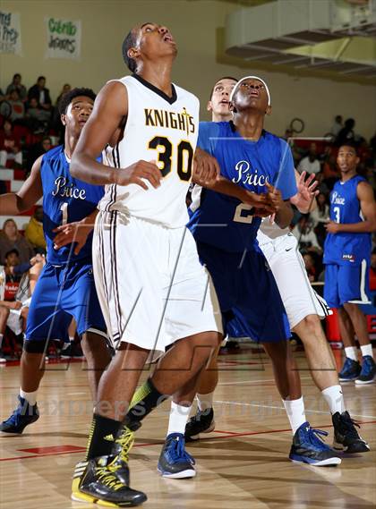 Thumbnail 3 in Bishop Montgomery vs. Price (Seahawk Classic) photogallery.