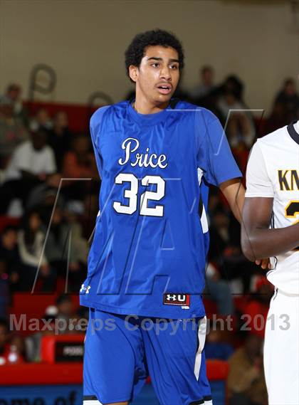 Thumbnail 2 in Bishop Montgomery vs. Price (Seahawk Classic) photogallery.